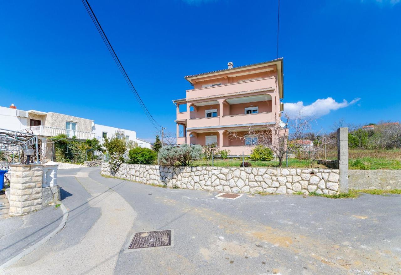 Apartments And Room Ljubica Lopar Exterior foto