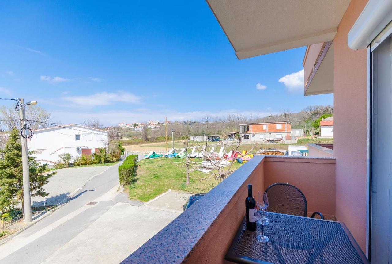 Apartments And Room Ljubica Lopar Exterior foto